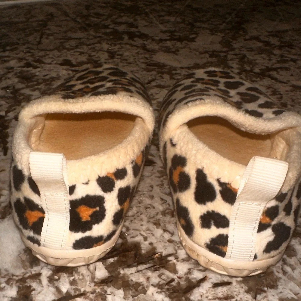 Barerun Toddler Indoor/Outdoor Slippers Plush Leopard Print Size 8/9